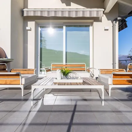 Panoramic Design On Maggiore! Sfarzoso Vila