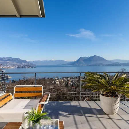 Panoramic Design On Maggiore! Sfarzoso Vila