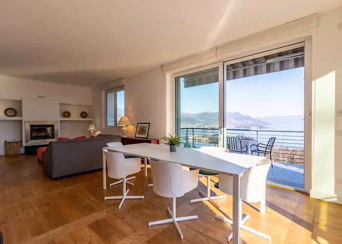 Panoramic Design On Maggiore! Sfarzoso Vila Levo